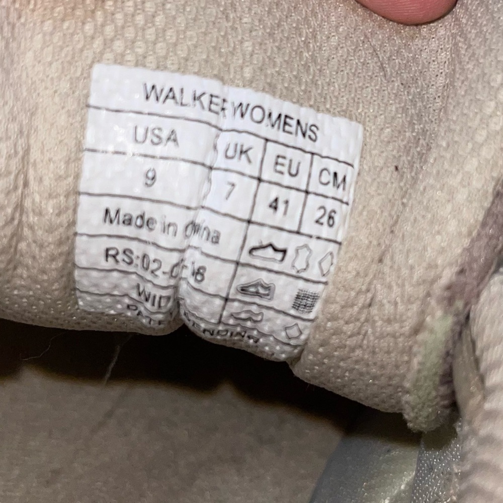 Vionic Walker Classic Sneakers - image 6